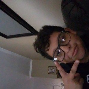 Meet your Posher, Alvaro